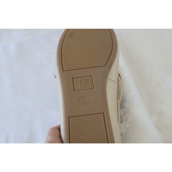 Time & Tru Metallic Gold Boat Shoes Loafers – Size 9 – NWOT - Picture 4 of 5